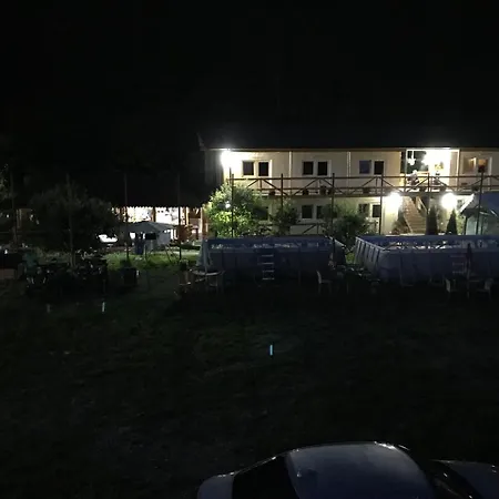 Pensiunea Serbeca Guest house Brosteni